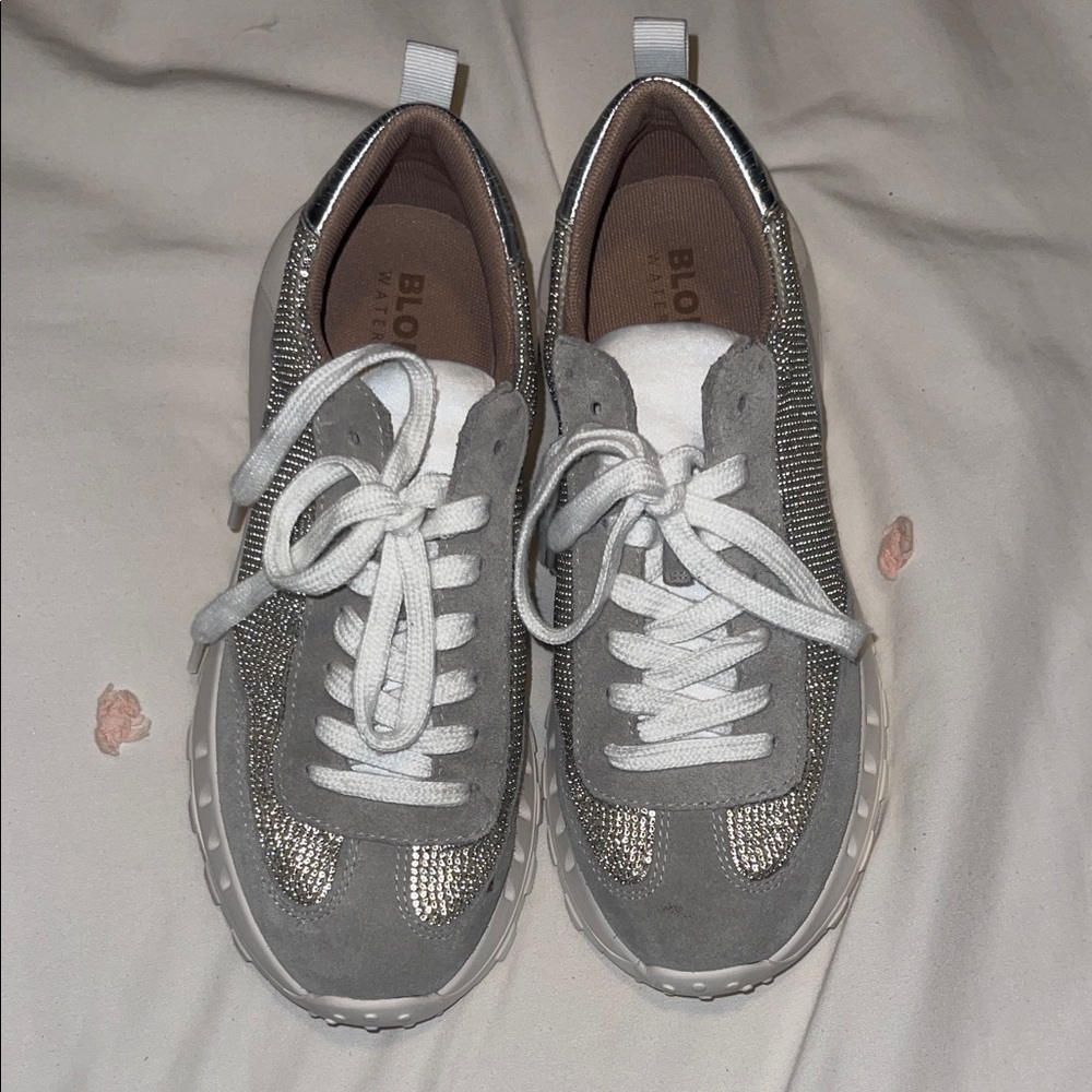 Blondo Women's Sneakers in Gray and Silver waterproof!!